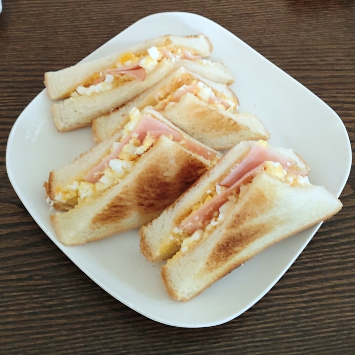 ハムと卵のトーストサンド